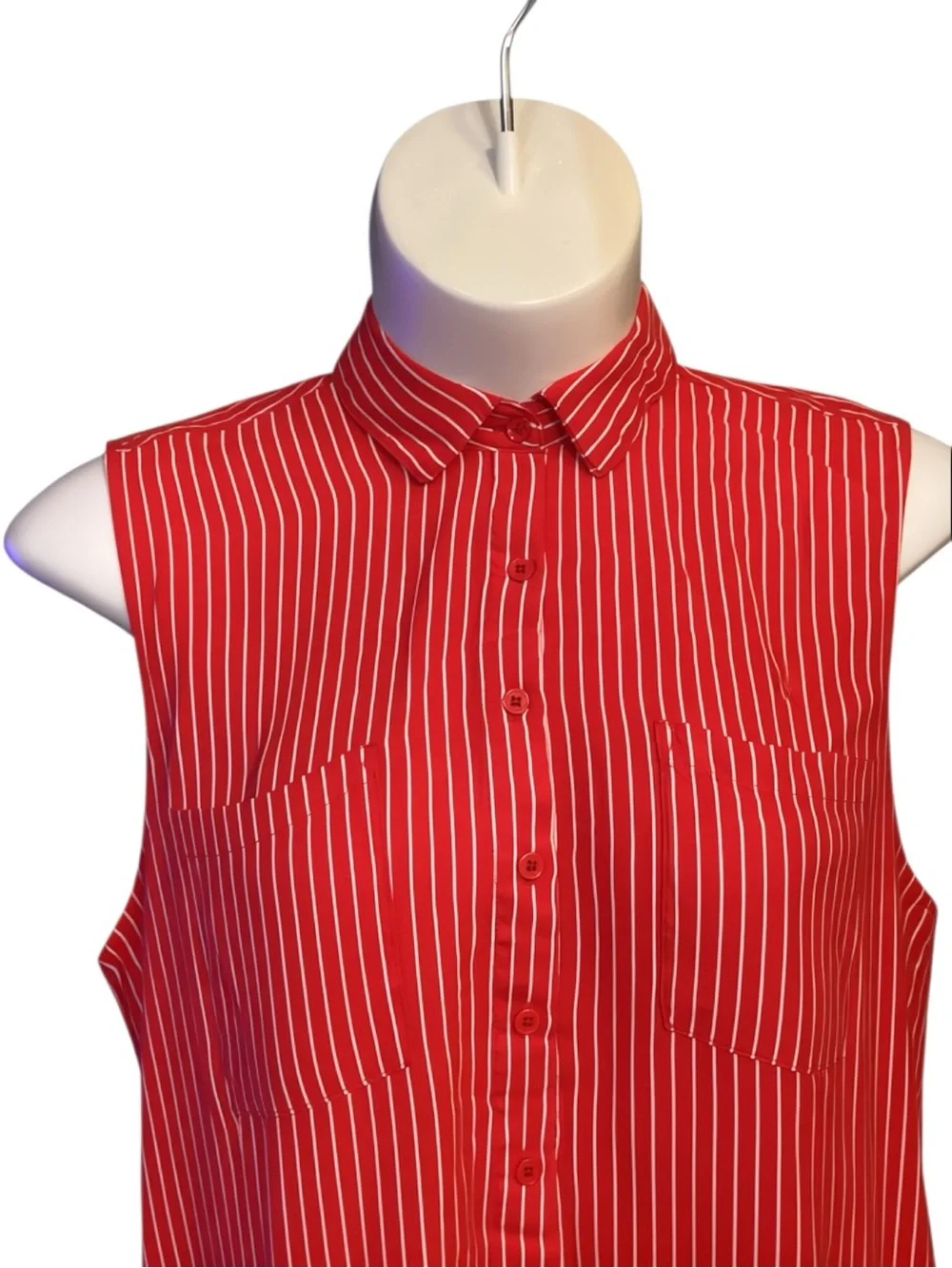 Sleeveless Plus Size 3X Red & White Striped Button-Front Tunic Shirt - Picture 5 of 6